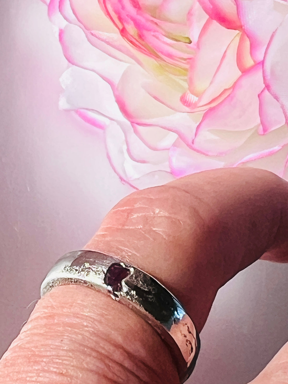 “Tambo Pink” -Sterling silver ring with pink sapphire