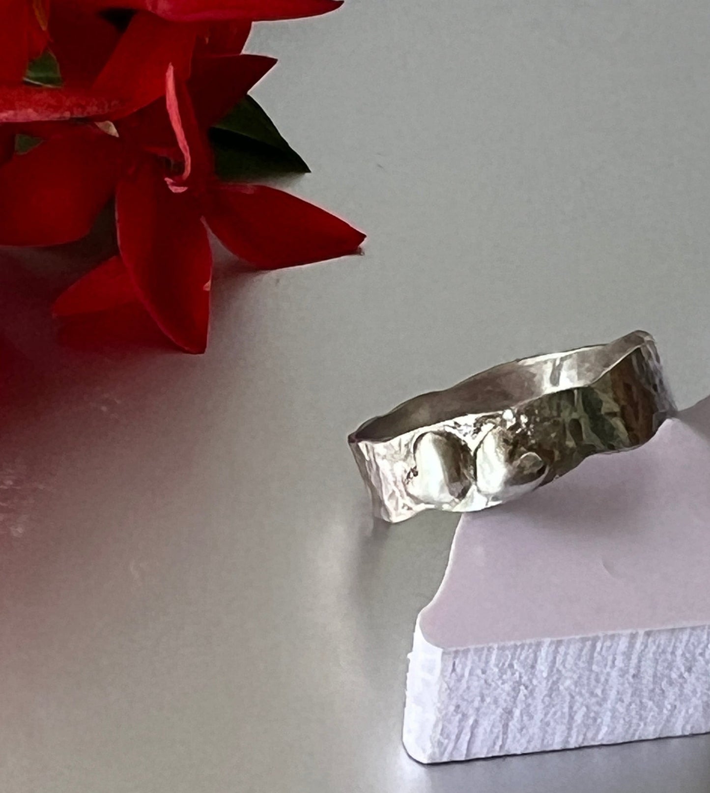 Mollymook - Sterling Silver Ring with 2 x Love Hearts