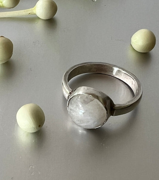 Coolum Beach - Sterling Silver Ring with Moonstone