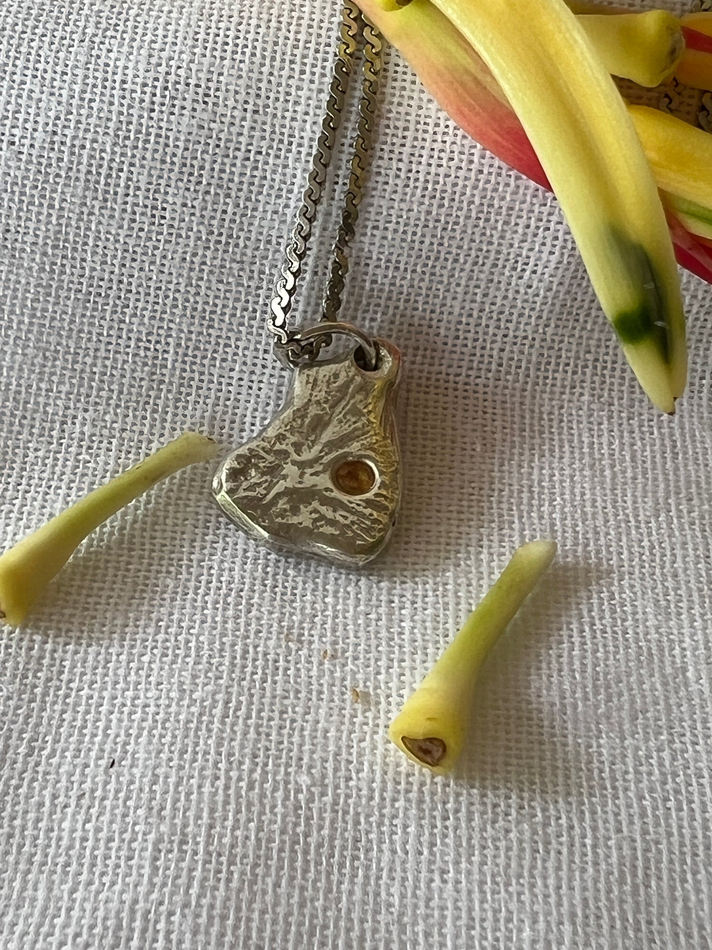 “Lake Boga” - Pendant with Tangerine sapphire & Sterling Silver Chain