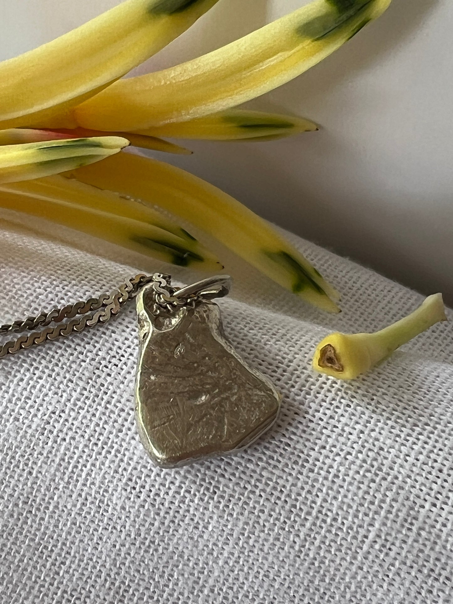 “Lake Boga” - Pendant with Tangerine sapphire & Sterling Silver Chain