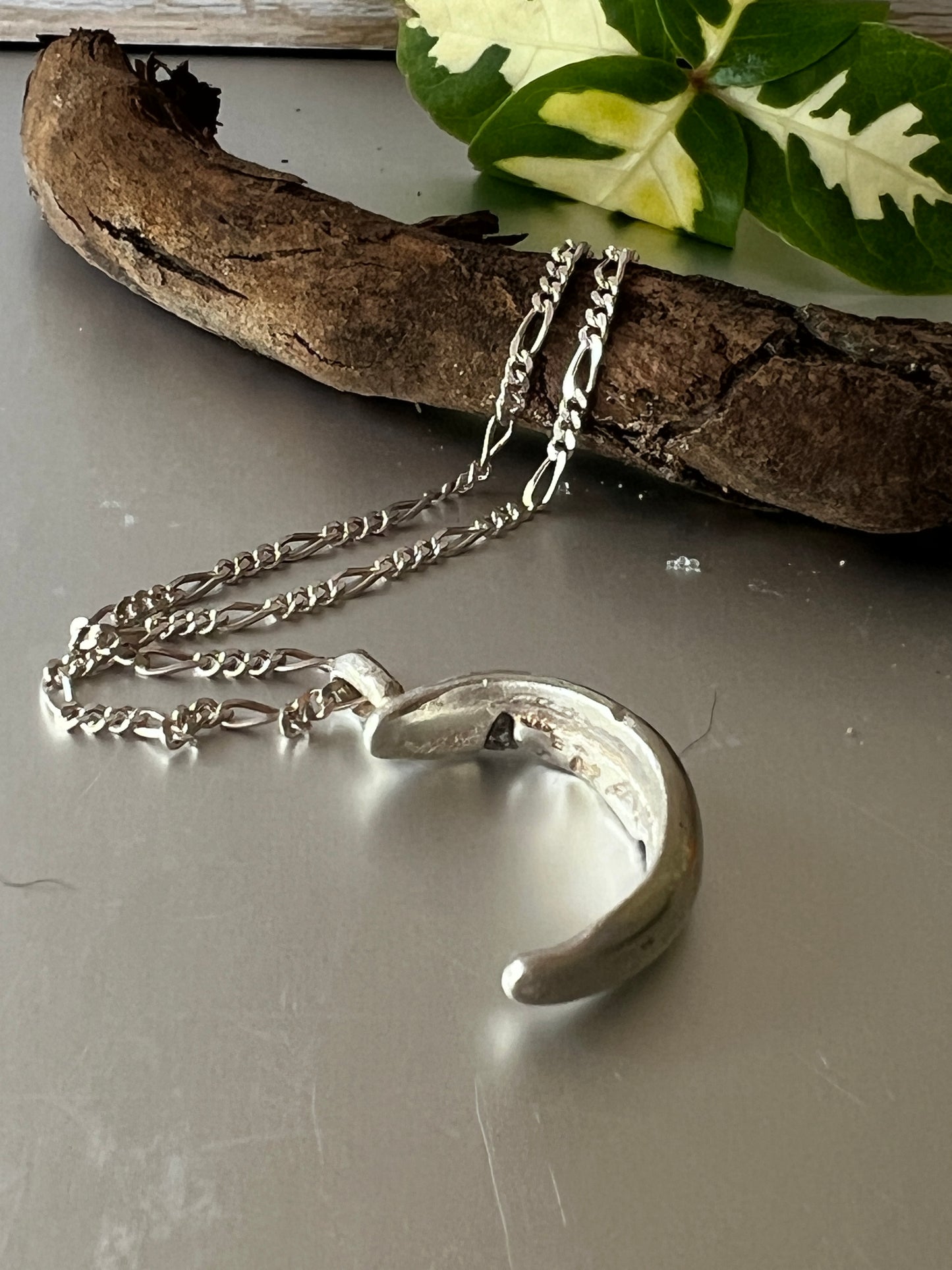 “Bli Bli” - Pendant - Pale green sapphires with 925 sterling silver chain